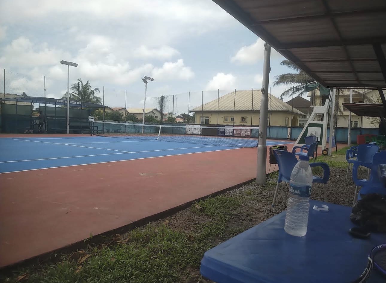 Monaliza Tennis Club seating